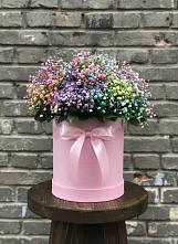 Цветочная композиция из Гипсофила и Розы в шляпной коробке #REPLACE_PRED# Снежногорске