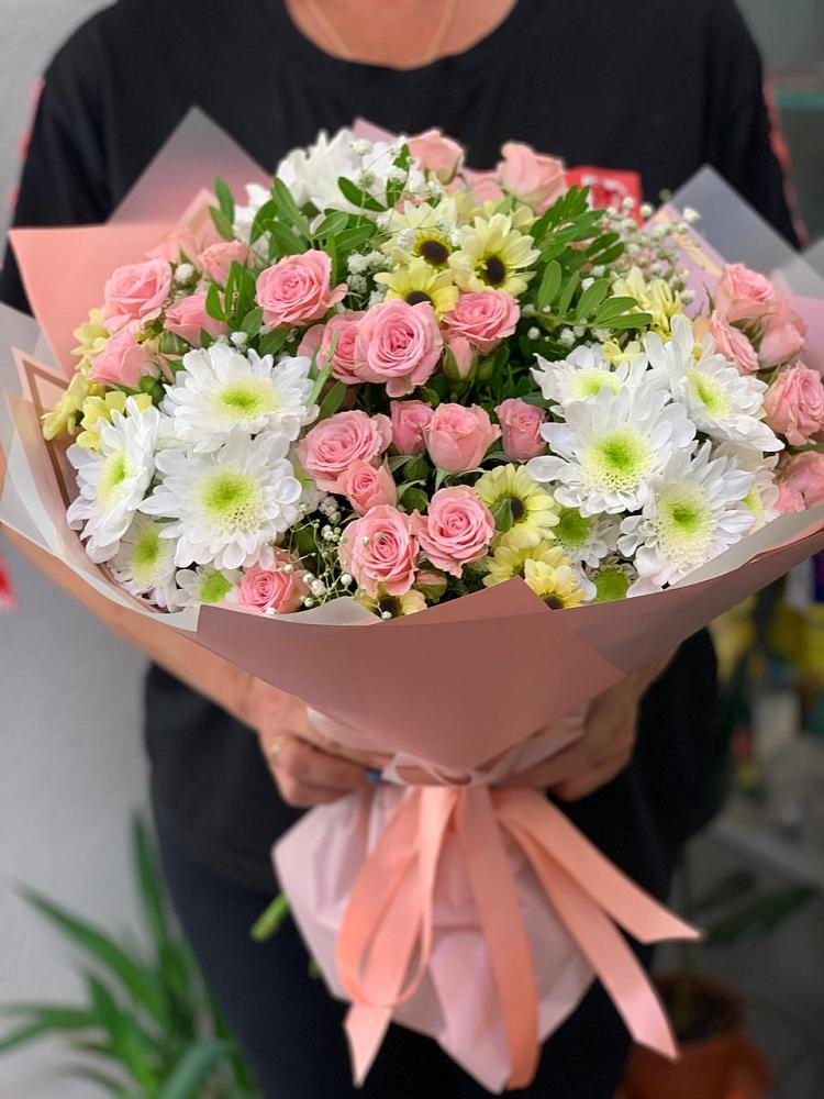 Букет цветов из: Розы и Хризантемы в Снежногорске