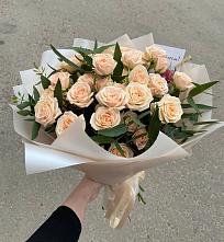 Букет Кремовые розы Латте в Снежногорске