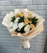 Букет цветов из:  Розы и Хризантемы в Снежногорске