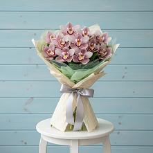 Букет цветов из:  Орхидеи и Розы в Снежногорске
