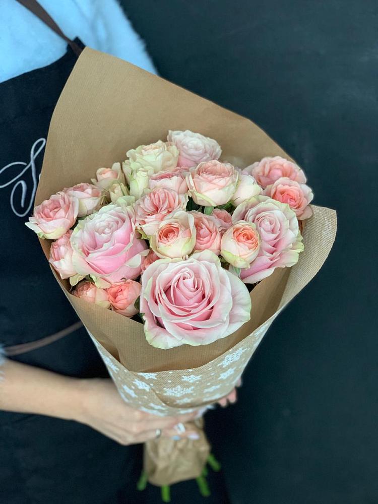 Букет цветов из: Хризантемы и Розы в Снежногорске