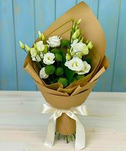 Букет цветов из:  Хризантемы и Лизиантусы в Снежногорске