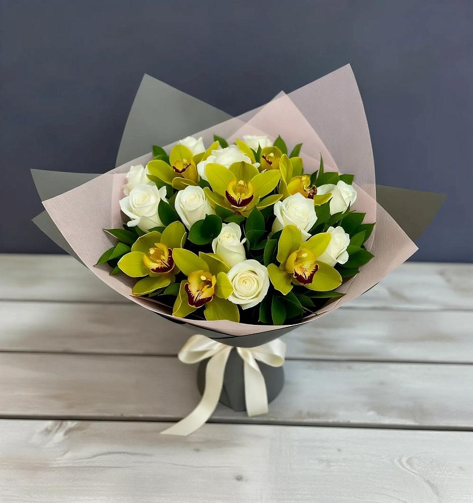 Букет цветов из: Орхидеи и Розы в Снежногорске