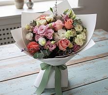 Букет цветов из:  Розы, Лизиантусы и Гвоздики в Снежногорске