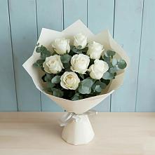 Букет Белые розы в Эвкалипте в Снежногорске